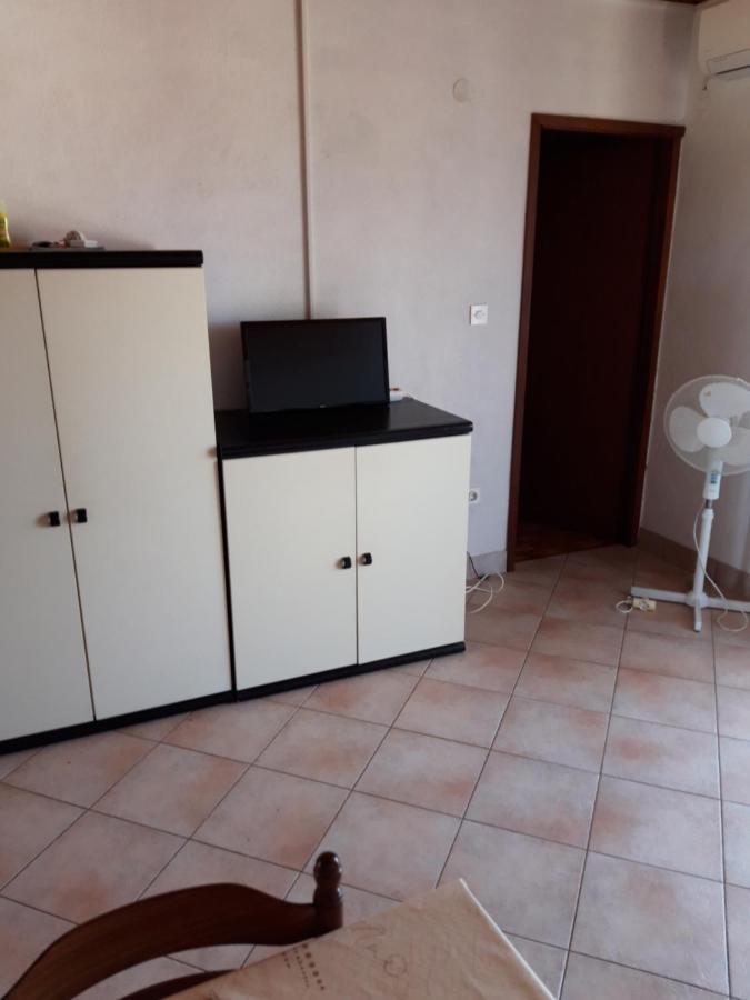 Apartment Lana Privlaka  Luaran gambar